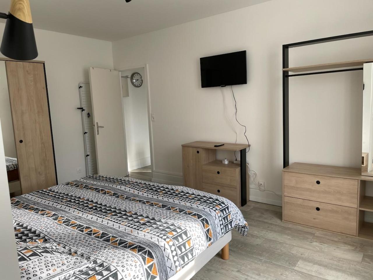 Appart Meuble 45M2 Calme Et Lumineux Au Continental Vittel Bagian luar foto